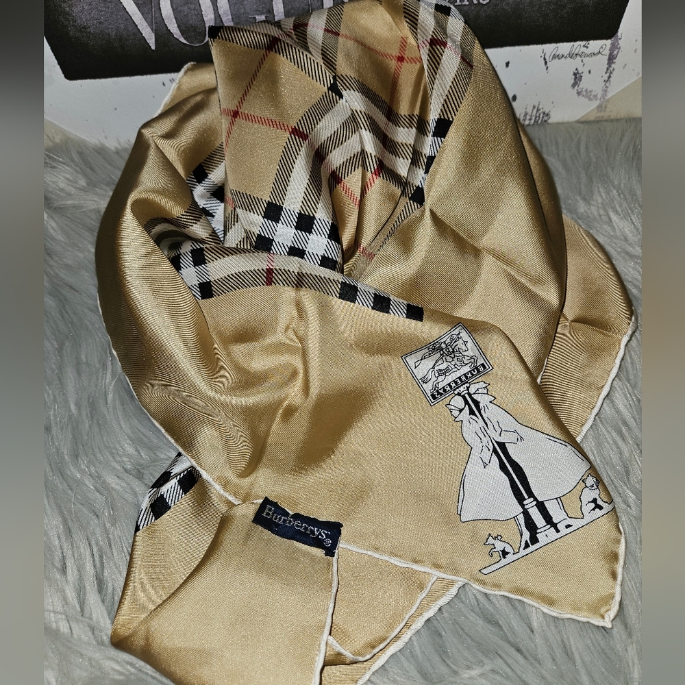 AUTHENTIC Vintage Burberrys Scarve